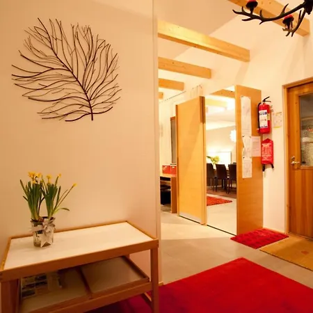 Huoneisto President Spacious Center Apartment, Sleeps 10 Levi