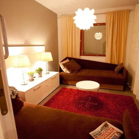 President Spacious Center Apartment, Sleeps 10 Levi