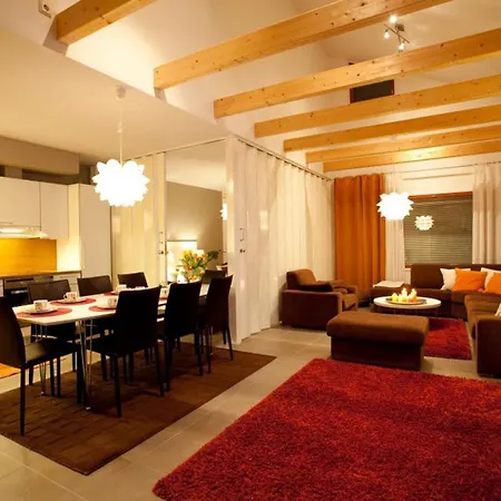 President Spacious Center Apartment, Sleeps 10